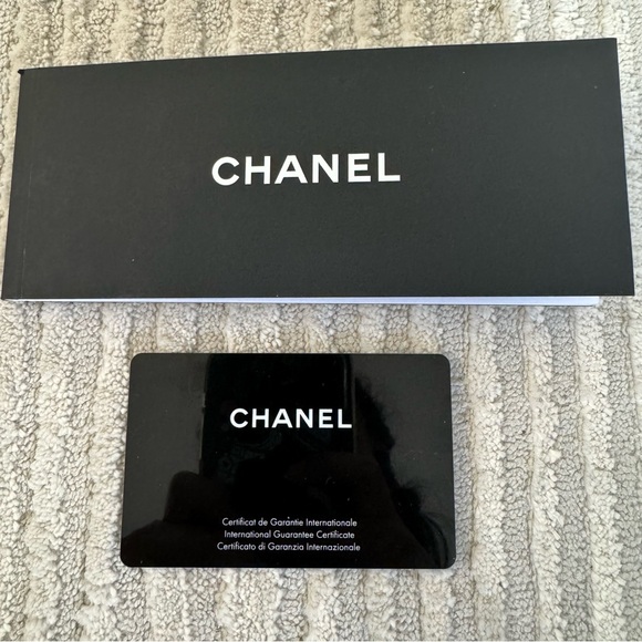 Authentic Chanel Booklet & Certification Card clean - Picture 13 of 14
